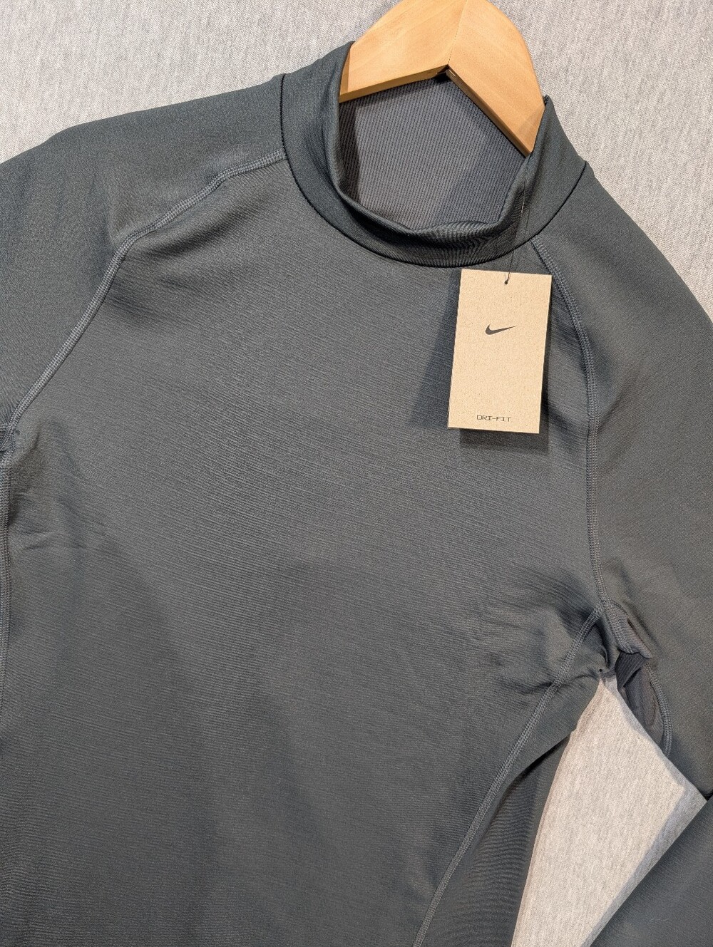 Nike Pro Dri-Fit Training Shirt Men's Medium Grey Mock Neck NWT
